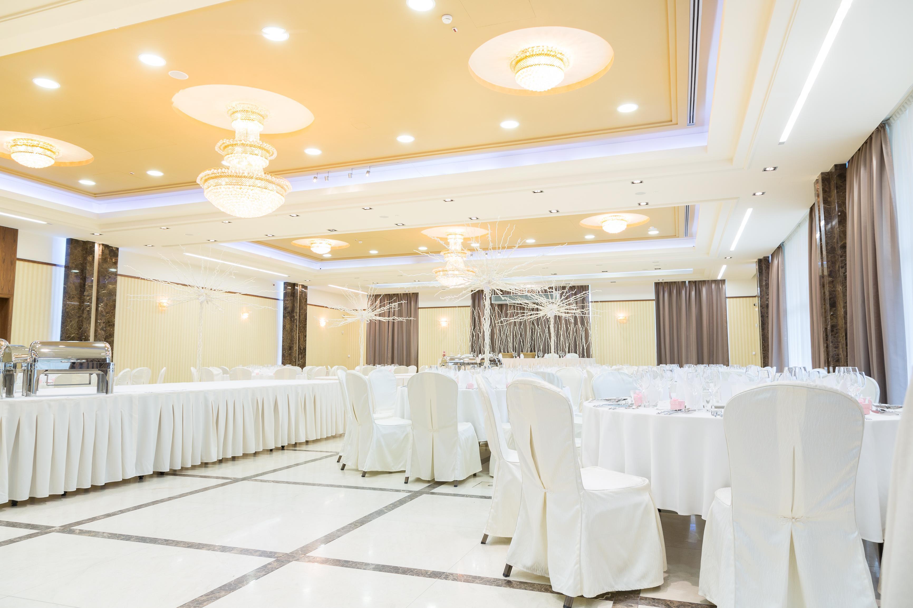Haston City Hotel Βρότσλαβ Εξωτερικό φωτογραφία
